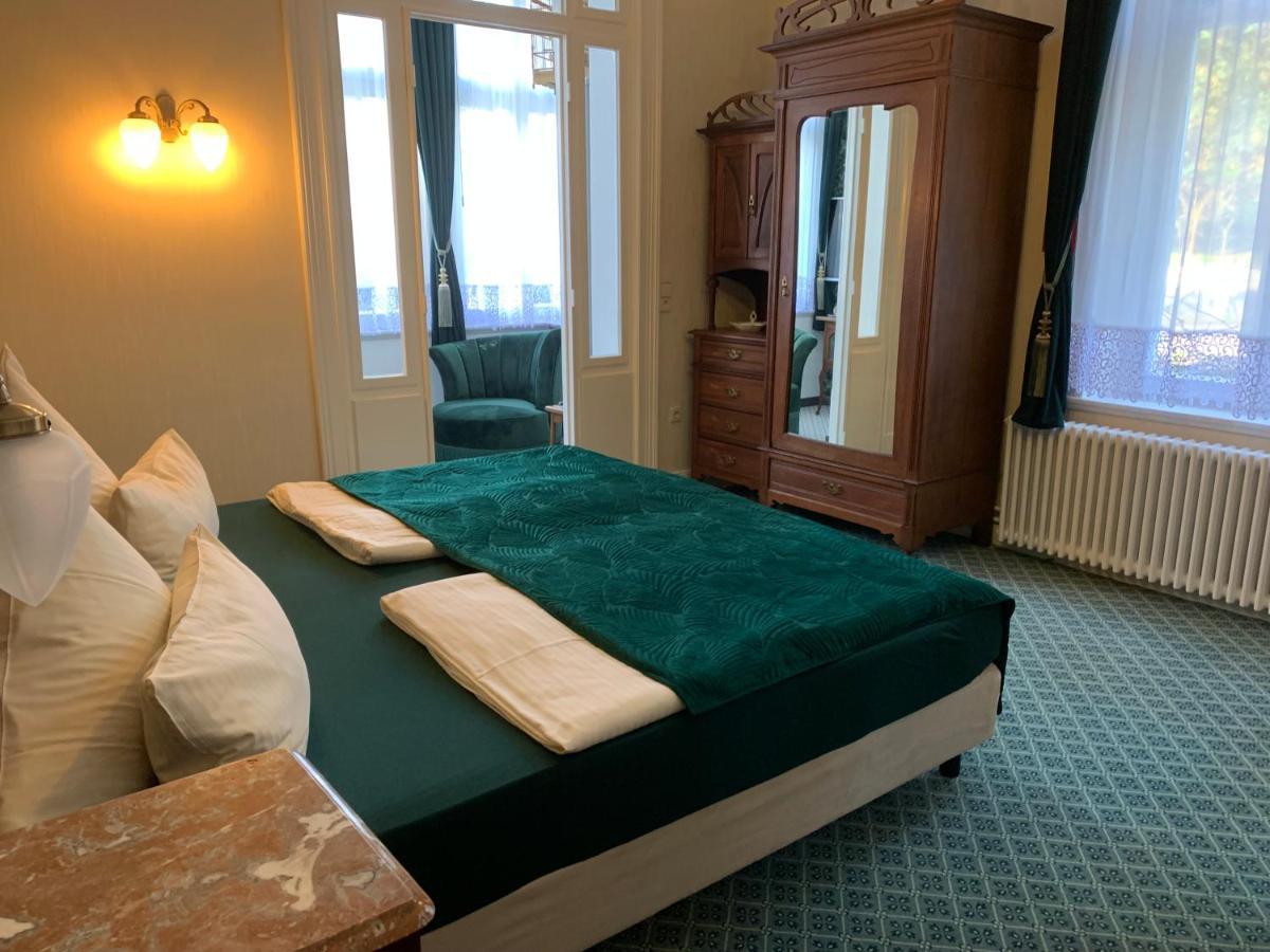 Hotel Seeufer Plön Buitenkant foto