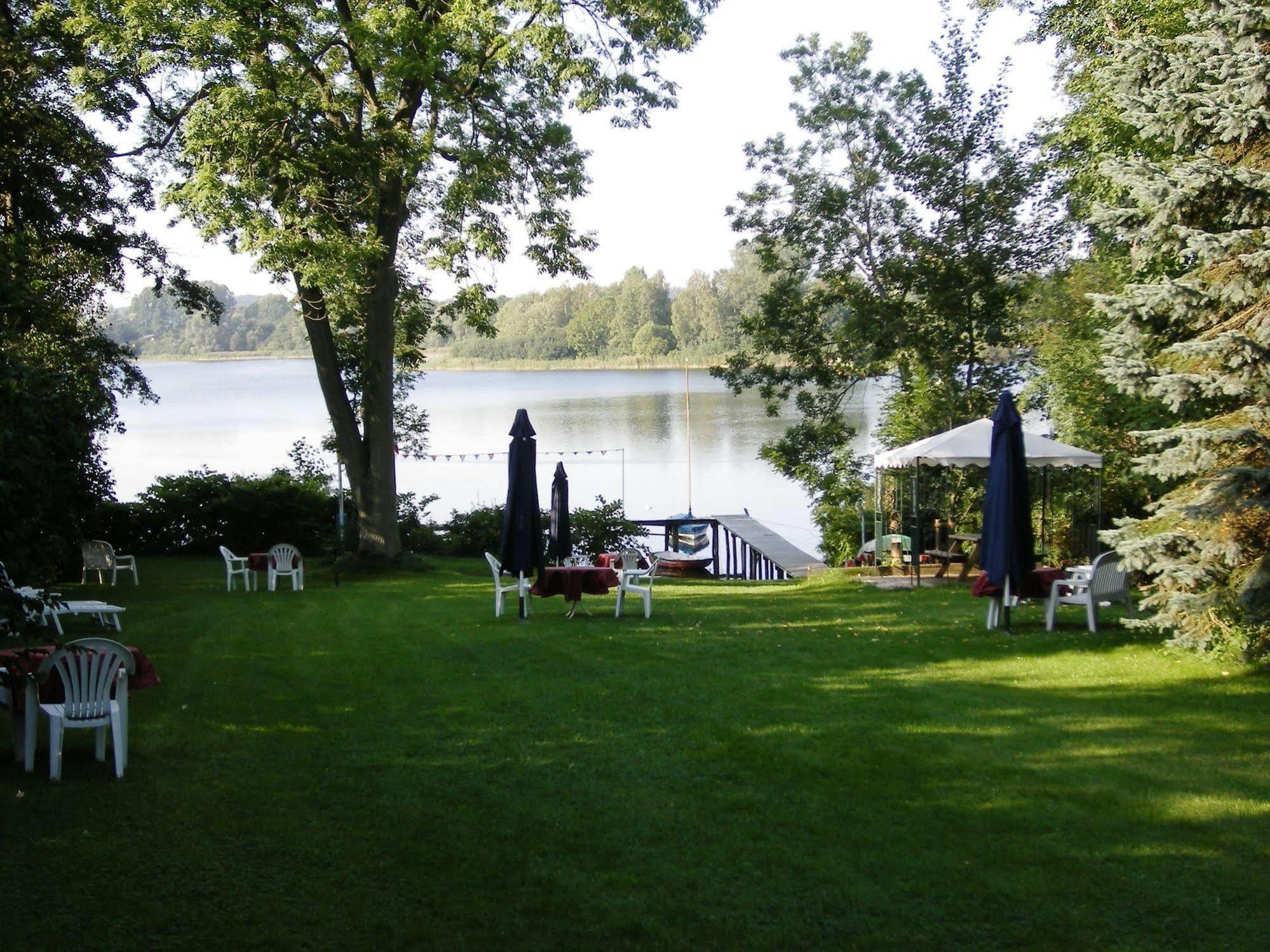 Hotel Seeufer Plön Buitenkant foto