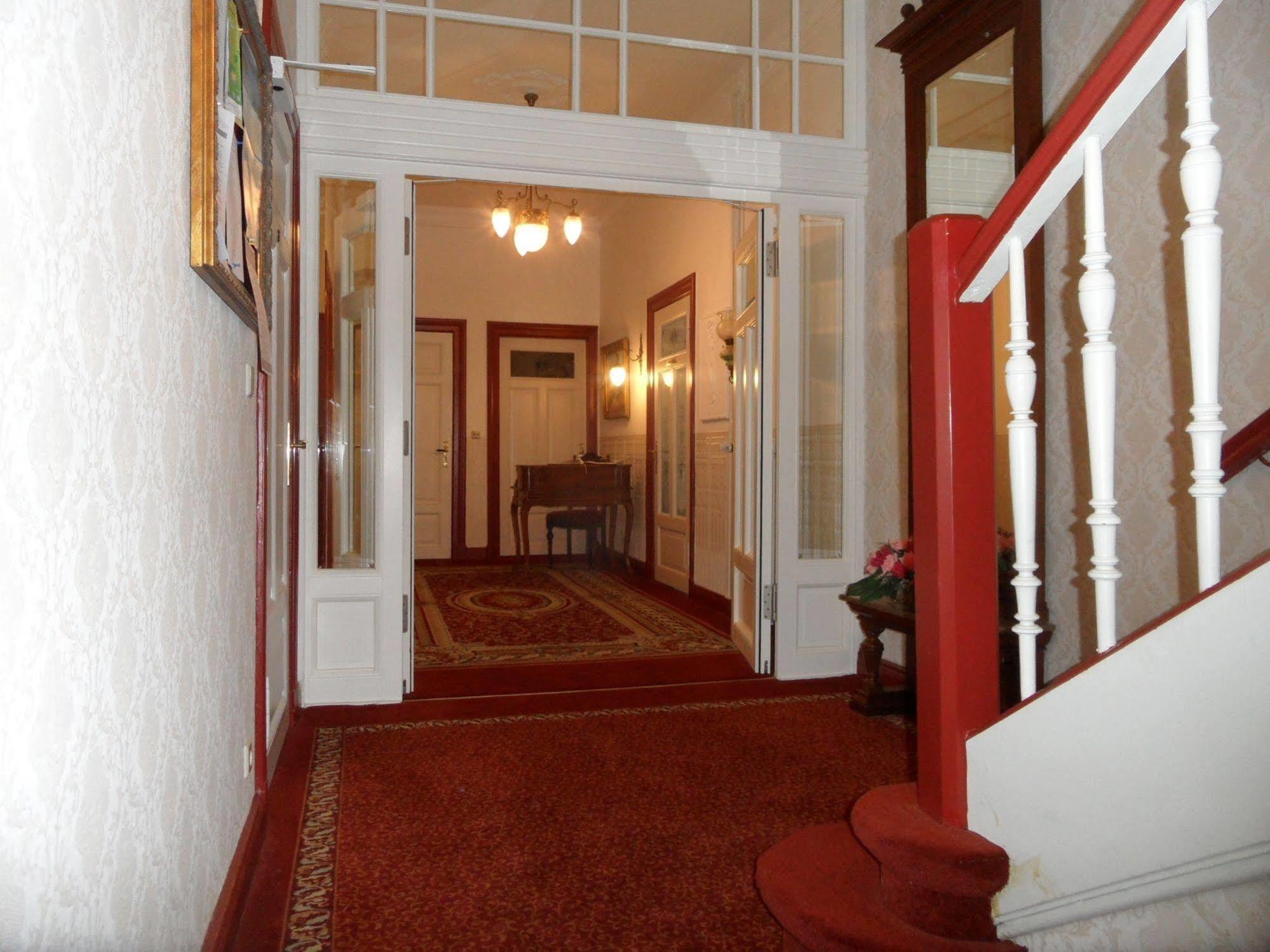 Hotel Seeufer Plön Buitenkant foto